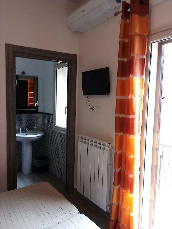 Bed & Breakfast Via Venezia Regalbuto 0*,